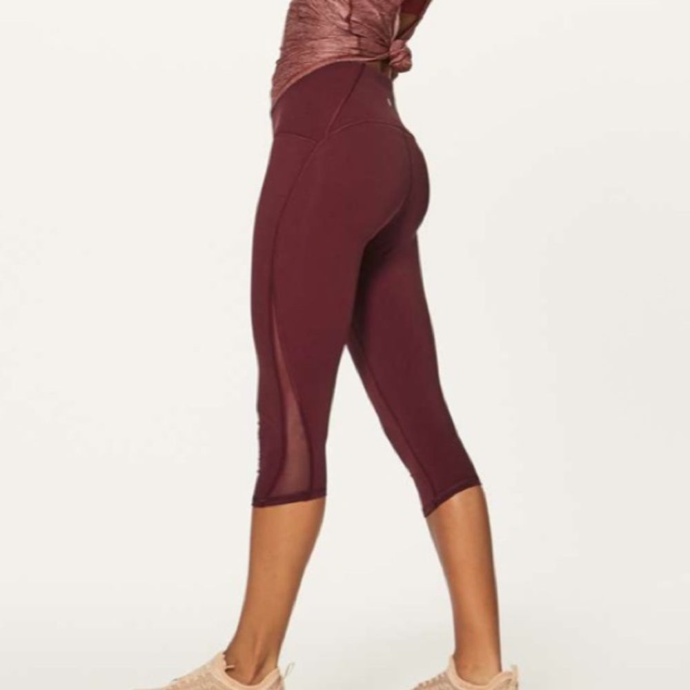 Lululemon Train Times Crop (17")
Deep Rouge - Picture 4 of 9